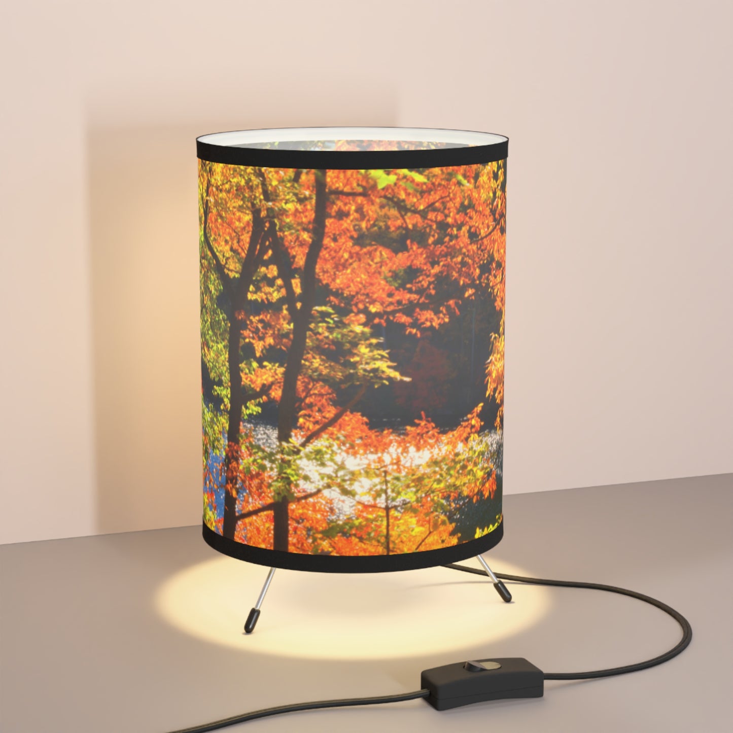 Tripod Lamp with High-Res Printed Shade, US\CA plug